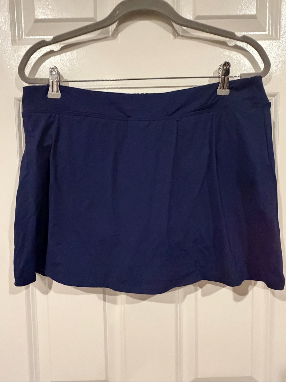 Lands' End Navy Swim Skirt with Hidden Shorts 16